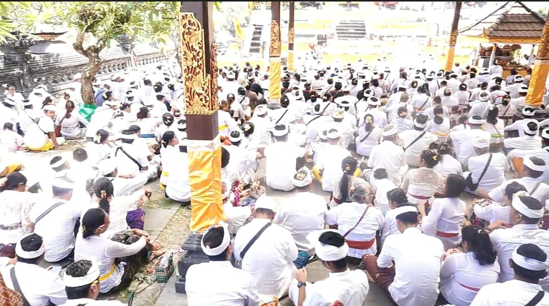 Umat Terkesima Kemegahan Pura Pasek Punduk Dawa, Ribuan Umat Tangkil Saat Pemacekan Agung