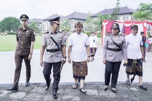 profil lengkap bupati badung adi arnawa