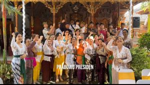 Warga rayakan HUT Prabowo