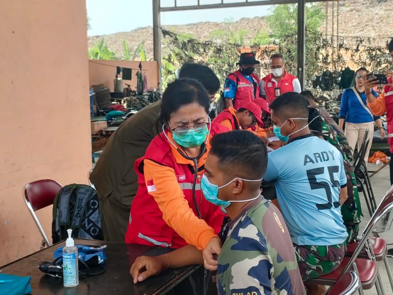 Dinkes Buka Posko Kesehatan di Kawasan TPA Suwung yang Terbakar, Standby 24 Jam