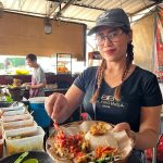 Pedagang Geprek di Jalan Ayani Ini Ternyata Penyanyi, Rilis Single Kedua di Kedai Sendiri.