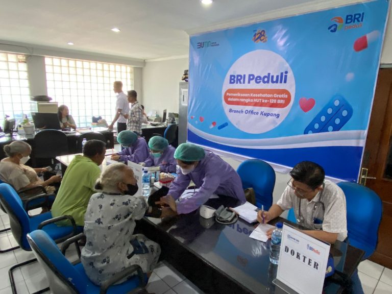 Maknai HUT ke 128, BRI Regional Office Denpasar Beri Layanan Pemeriksaan Kesehatan Gratis ke Nasabah