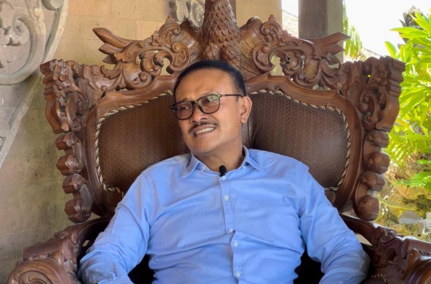Gde Sumarjaya Linggih alias Demer.