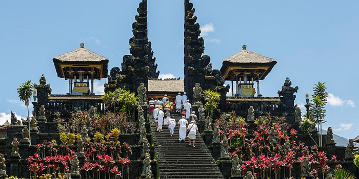 9 Pura Kahyangan Jagat di Bali Lengkap dengan Nama dan Lokasinya