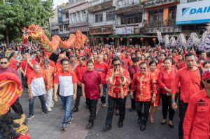masyarakat tabanan rayakan imlek dan cap go meh 2024