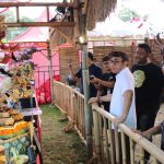 Walikota Denpasar, I Gusti Ngurah Jaya Negara bersama Wakil Walikota Denpasar, I Kadek Agus Arya Wibawa saat meninjau langsung pelaksanaan Lomba Ogoh-ogoh mini serangkaian Kasanga Fest di Lapangan Puputan I Gusti Ngurah Made Agung, Denpasar,