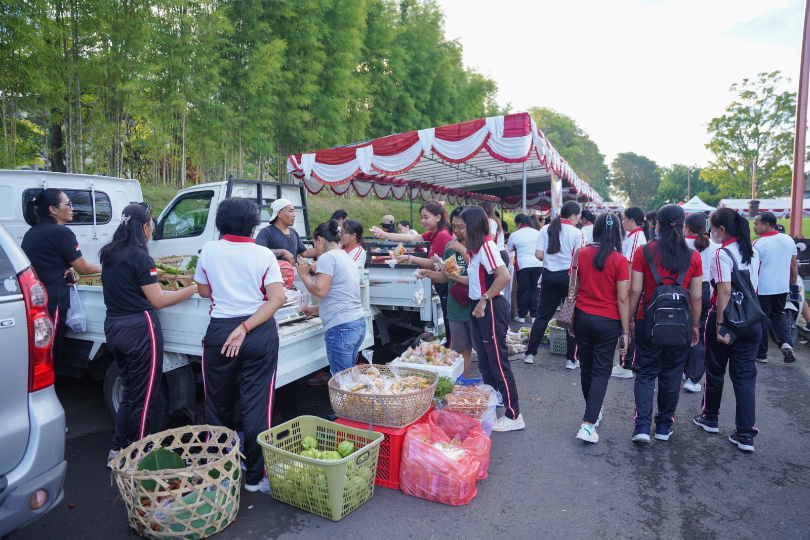 Dinas Koprasi, UKM dan Perdagangan Kabupaten Badung Gelar Jumat Ceria di Rangkaikan dengan Musyawarah Nasional Perempuan 2024