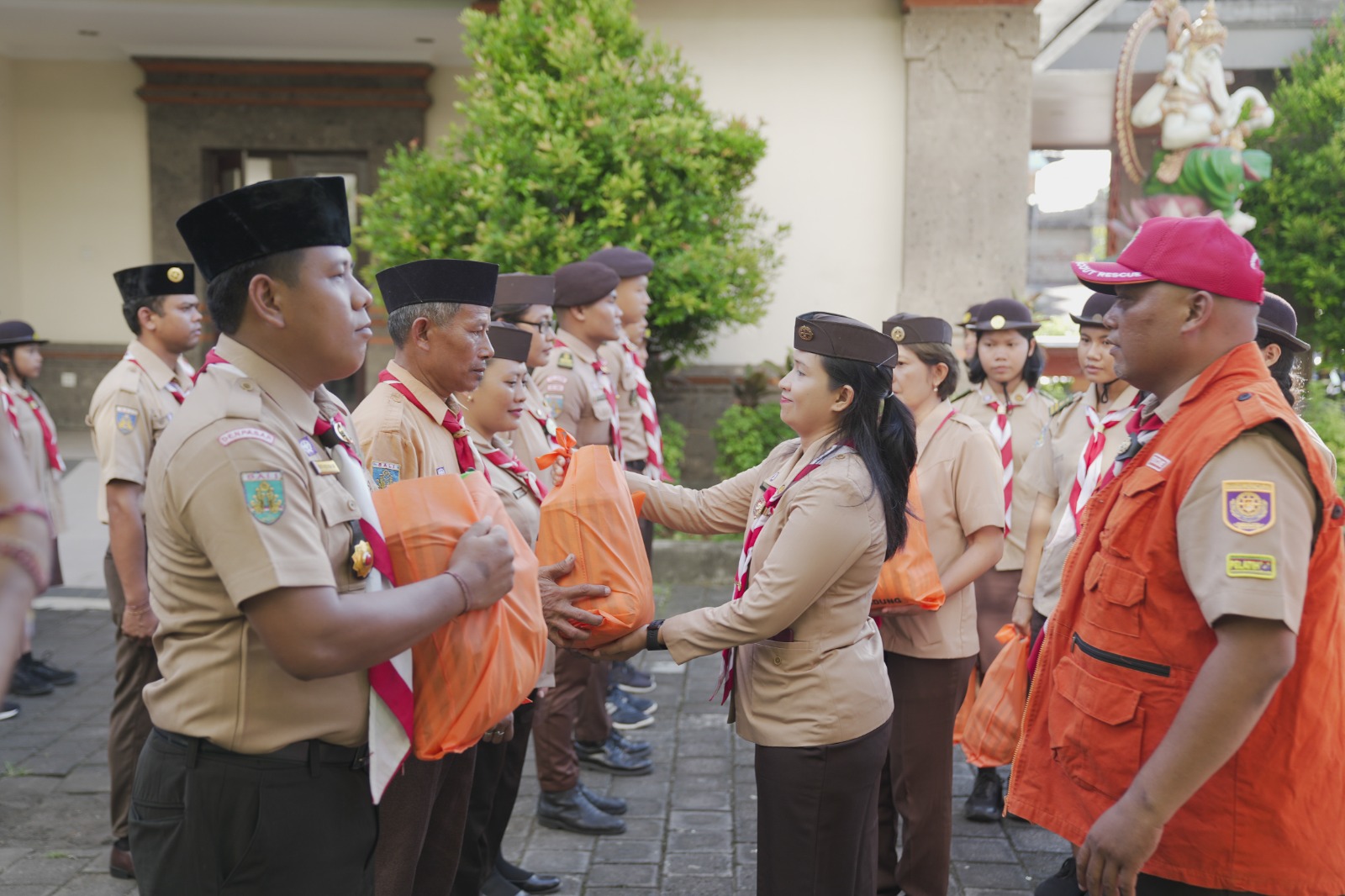 Dukung Kelancaran Mudik Lebaran, Kwarcab Badung Gelar Karya Bakti
