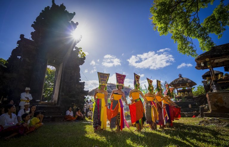 begini makna tumpek krulut dalam hindu bali