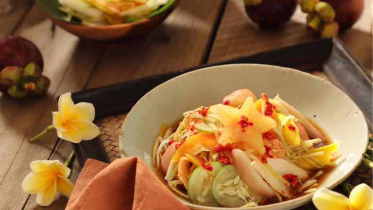 5 Rekomendasi Warung Rujak Bali di Denpasar, Suka Pedas atau Kuah Pindang?