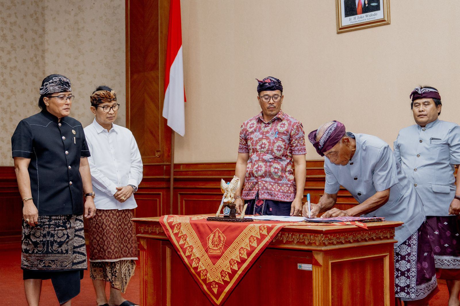 Sosialisasi Pemasaran Beras Badung dan Penandatanganan MoU Pembelian Gabah Petani