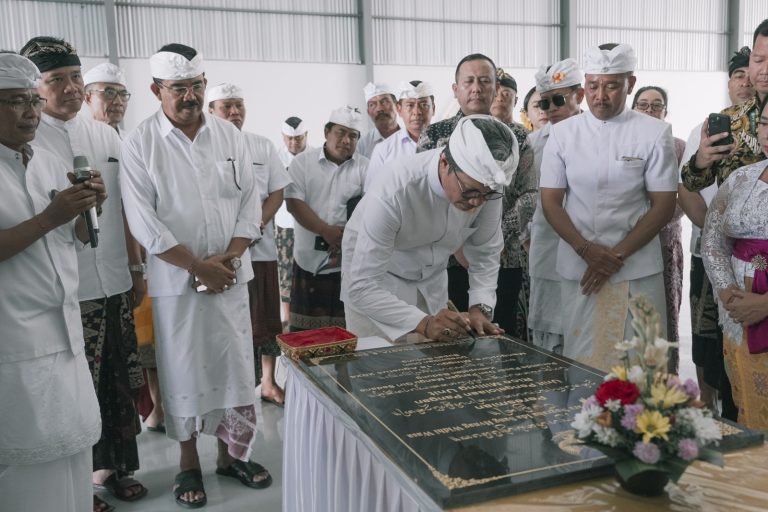 Gedung Rice Milling Unit Perusahaan Daerah Pasar dan Pangan Mangu Giri Sedana Dipelaspas