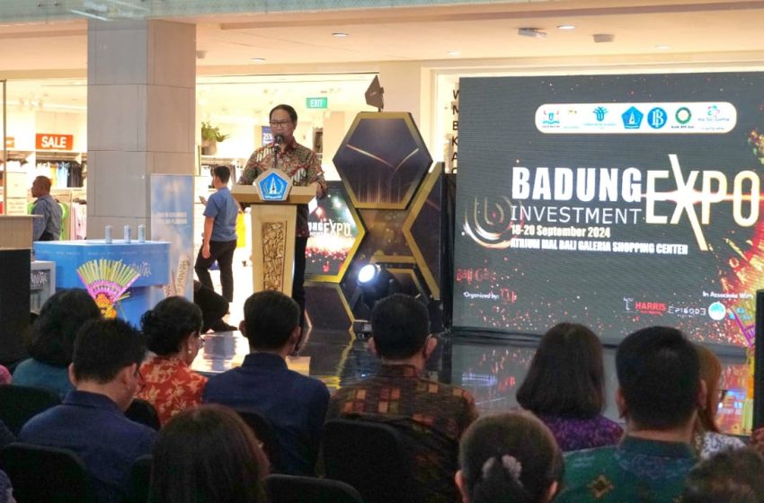 Wabup Ketut Suiasa dan Pj. Sekda IB. Surya Suamba saat pembukaan Badung Investment Expo 2024 di Mall Bali Galeria pada Rabu (18/9).