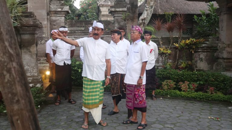 Diskusi Tentang Budaya Bali, Hingga Nunas Ica di Pura Taman Ayun