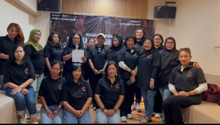 rikandi Pro Giri Deklarasikan Dukungan, Yakin Suara Perempuan Menangkan Koster - Giri