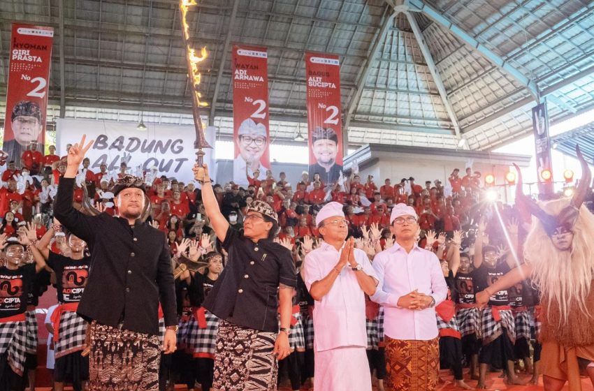 Kampanye Akbar Koster Giri dan Adi Cipta di Badung, Warga Deklarasikan Dukungan Penuh