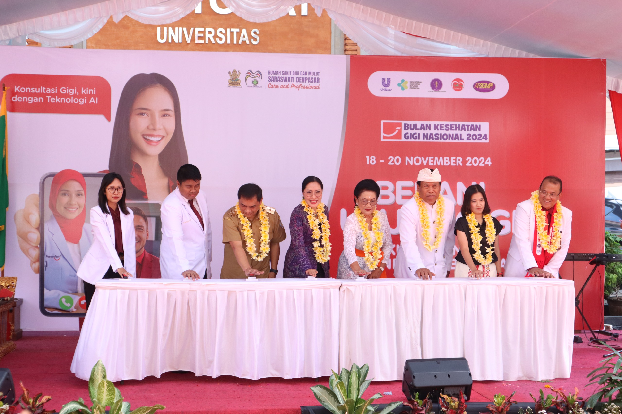 RSGM Saraswati Denpasar dan FKG UNMAS Memberikan Layanan Kesehatan Gigi Gratis untuk Masyarakat Bali