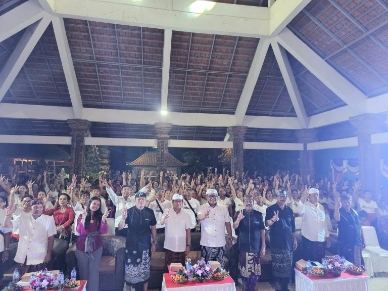 Warga Sobangan Mengwi Dukung Adi Cipta dan Koster Giri