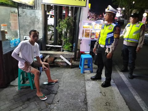 Polsek Kuta Selatan Tingkatkan Keamanan Jelang Natal dan Tahun Baru 2025 dengan Blue Light Patrol