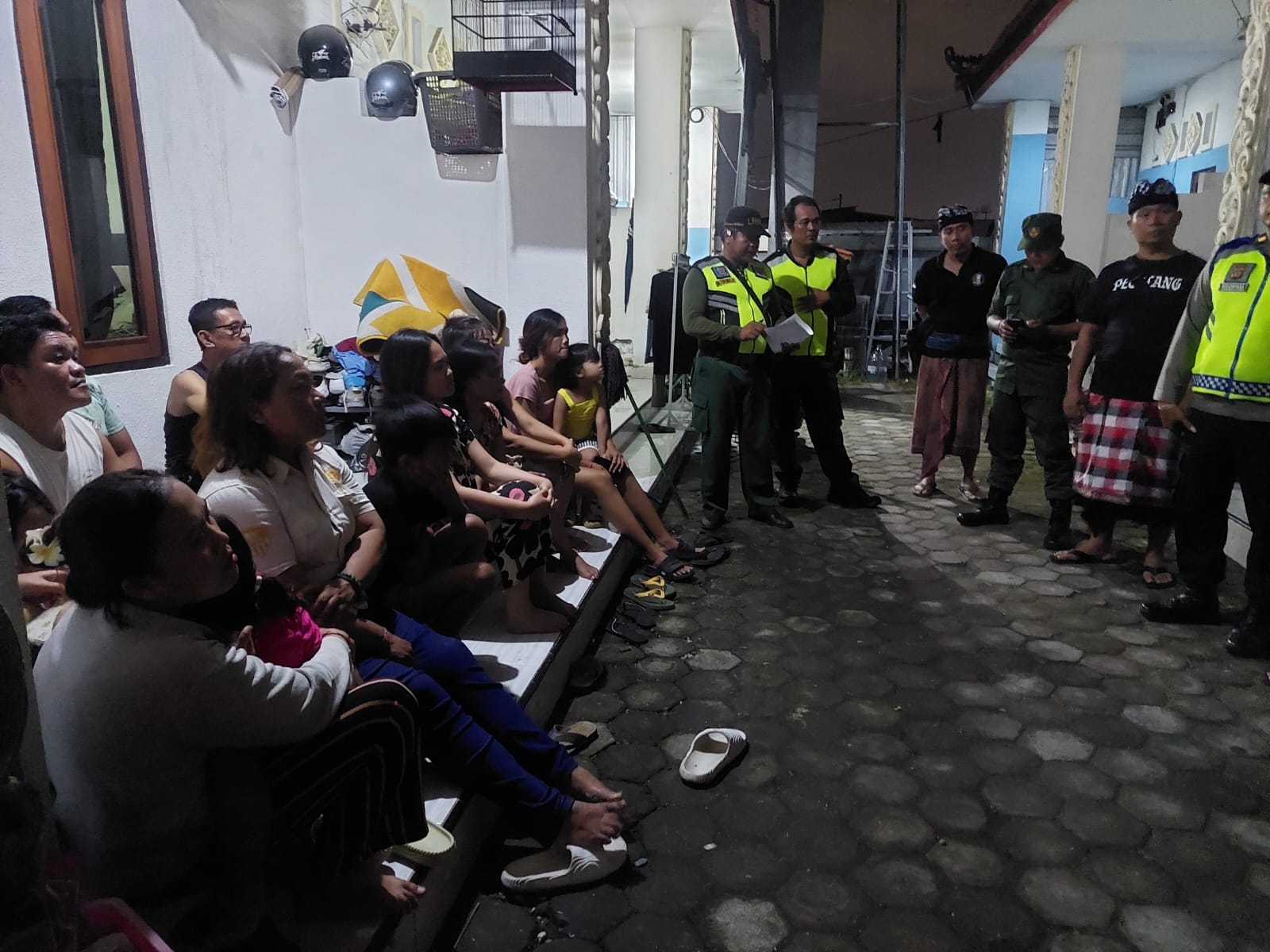 Kunjungi Warga Pendatang Polsek Denbar Laksanakan Cooling System Beri Himbauan Kamtibmas