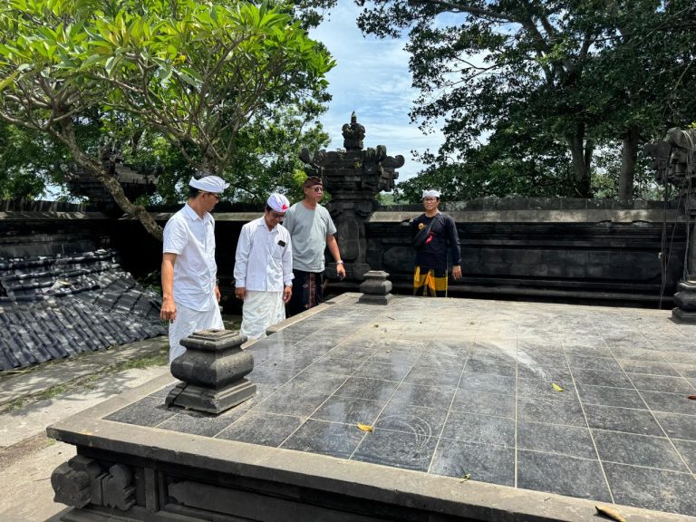 Catur Parhyangan Pura Silayukti Terdampak Cuaca Ekstrem, Ketum MGPSSR Tinjau Langsung