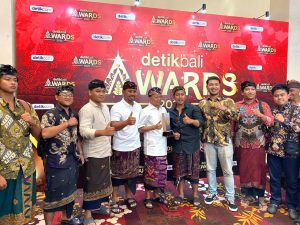 Gubernur Koster Raih Penghargaan Tokoh Pelindung Budaya Bali