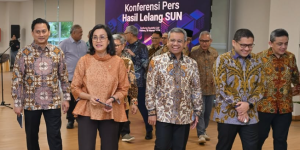 Isu Mundur Ditepis, IHSG Anjlok 7%, Sri Mulyani Buka Suara: BUMN Dijaga
