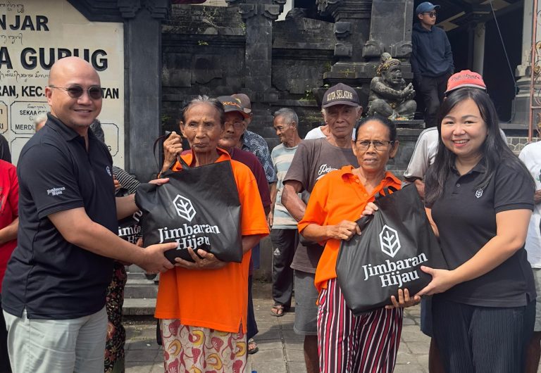 Jimbaran Hijau Wujudkan Kepedulian untuk Lansia di Banjar Bhuana Gubug