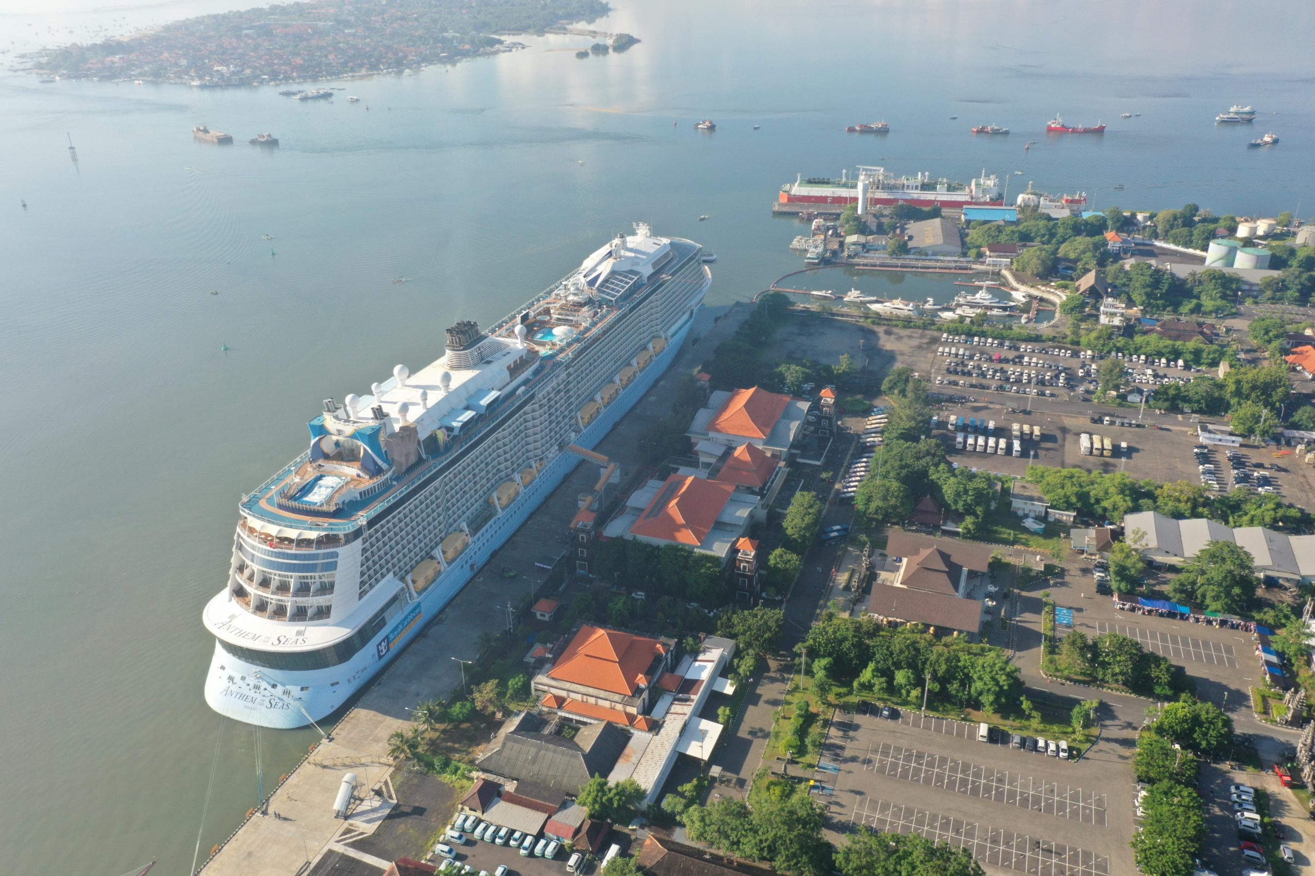 Panjang 347 M Menjadikan Anthem of the Seas Kapal Cruise Terbesar Yang Pernah Singgah di Pelabuhan Benoa
