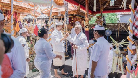Wabup Bagus Alit Sucipta Hadiri Kegiatan Yadnya di Pura Batan Jepun Putih