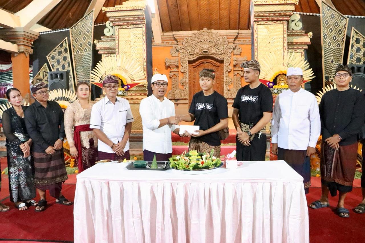 Wawali Arya Wibawa Hadiri Penutupan Lomba Bapang Barong dan Makendang Tunggal Yowana Desa Adat Peguyangan