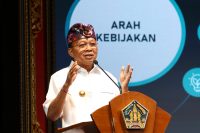 Jaga Ekosistem Alam Bali, Gubernur Koster Dorong Penggunaan PLTS Atap