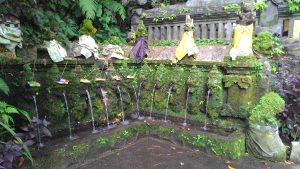 tempat melukat untuk memohon keturunan di badung bali