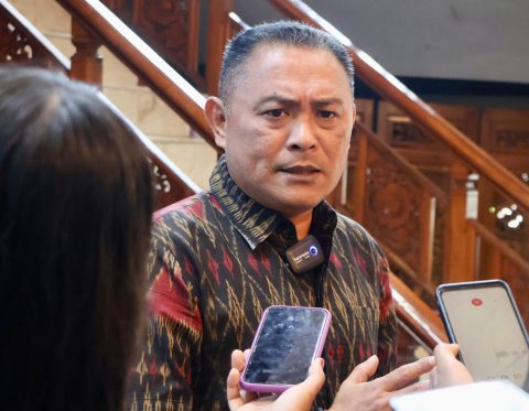 biang kerok prabowo batal membuka pesta kesenian bali 2025