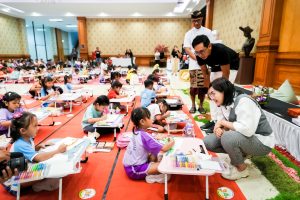 Bunda PAUD Nyonya Rasniathi Adi Arnawa, membuka Lomba Mewarnai Piala Bunda PAUD Kabupaten Badung Tahun 2025 di Gedung Balai Budaya Giri Nata Mandala Puspem Badung, Minggu (27/7