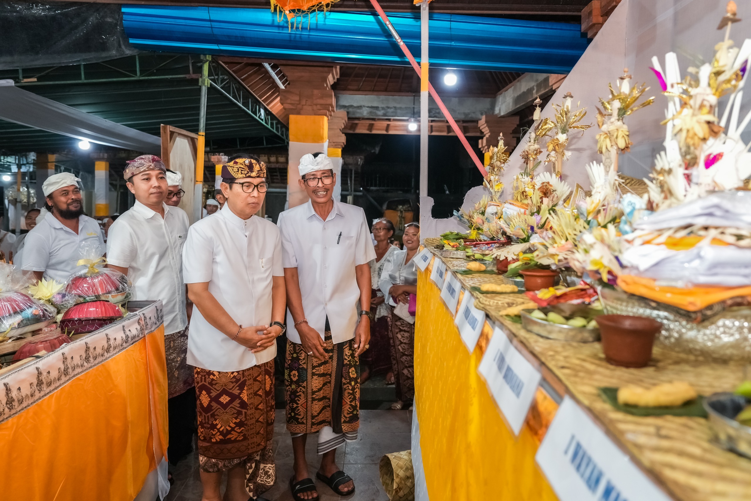 Bupati Wayan Adi Arnawa menghadiri Karya Atma Wedana, Potong Gigi/Metatah dan Mepetik Banjar Tegal Kuning, Desa Bongkasa Pertiwi, Kecamatan Abiansemal, Kamis (3/7).