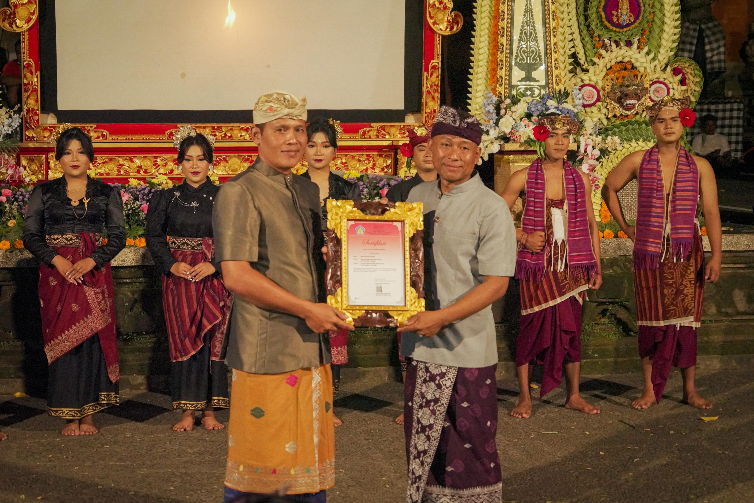﻿Parade Wayang Kulit Dalang Wanita Sulangai Tampilkan Kisah Pralaya Senopati Salya di PKB 2025