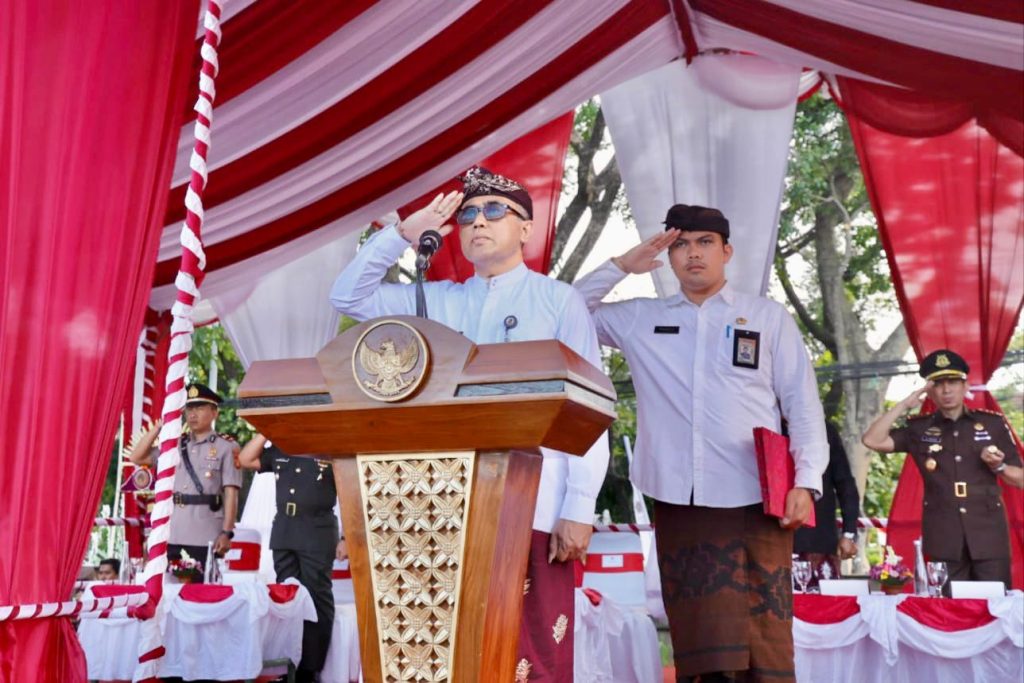 Wali Kota Jaya Negara Pimpin Apel HUT Ke-67 Provinsi Bali di Kota Denpasar