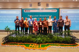 Bupati Wayan Adi Arnawa saat menghadiri Forum Group Discussion “Penguatan Aksesibilitas Transportasi dari dan Menuju Bandara I Gusti Ngurah Rai” di Hotel Hilton Garden Inn Bali Ngurah Rai Airport, Jumat (26/9)