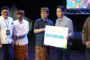 Bupati Adi Arnawa saat membuka Singasari Expo III Tahun 2025 di Lapangan Kopral I Wayan Surem, Desa Blahkiuh, Abiansemal, Kamis (11/9).