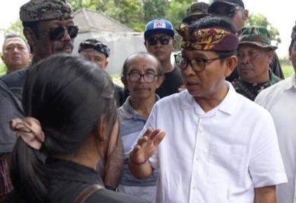 Bupati Adi Arnawa Tinjau Lokasi Banjir di Lingkungan Gadon, Mengwitani Instruksikan Evaluasi Tata Ruang dan Penanganan Yang Cepat