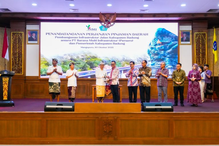 Akselerasi Infrastruktur Jalan di Kabupaten Badung, Bupati Adi Arnawa Tandatangani Perjanjian Pinjaman Daerah Dengan PT. SMI