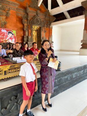 Ketua TP PKK Badung Gelar Aksi GENIUS Bagi Siswa SD di Desa Sangeh