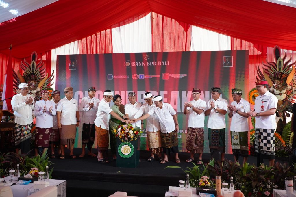 Koster Motivasi Bank BPD Bali Agar Berani Rebranding untuk Tingkatkan Daya Saing