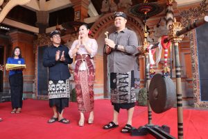Wabup Buka Lomba Bapang Barong Buntut dan Mekendang Tunggal Regenerasi