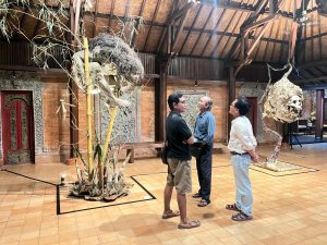 Pameran Seni 'Nadi Cita Tampaksiring' Sajikan 80 Karya dari 47 Seniman Lokal di Sanur Bali