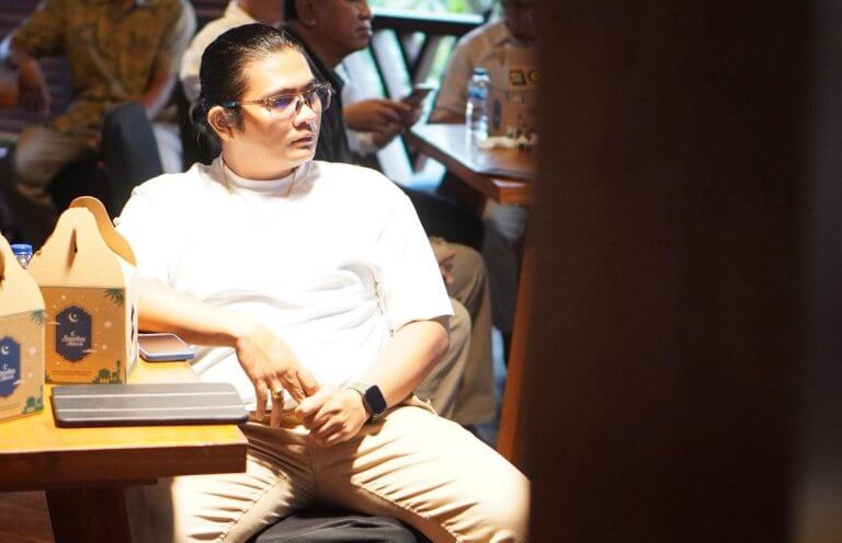 Saat Masalah Datang Bersamaan, dan Kamu Harus Menghadapinya Sendiri