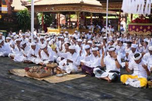 Pujawali Pura Dhang Kahyangan Petitenget, Hingga 10 Januari Umat Tidak Diperkenakan Melaksanakan Upacara Atiwa-tiwa