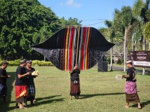 Juri Soroti Pentingnya Regenerasi Pembuat Layangan Pecukan di Bali