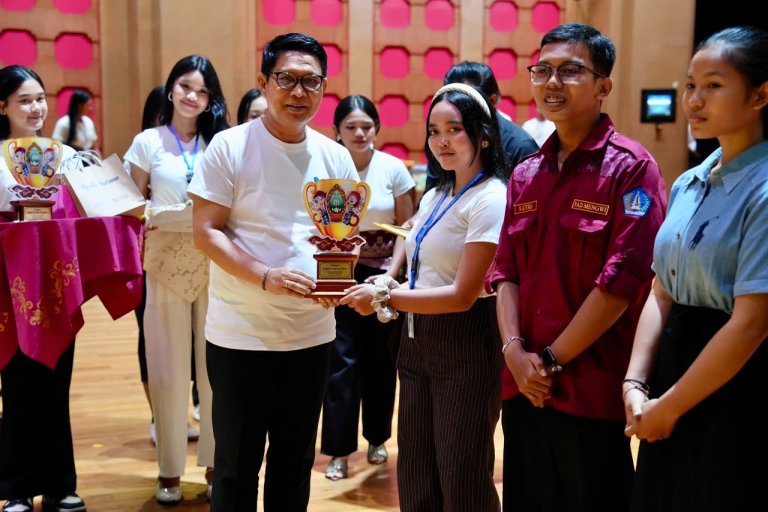 Bupati Badung dan Ketua TP. PKK Hadiri Puncak Perayaan HAN Kabupaten Badung Tahun 2026